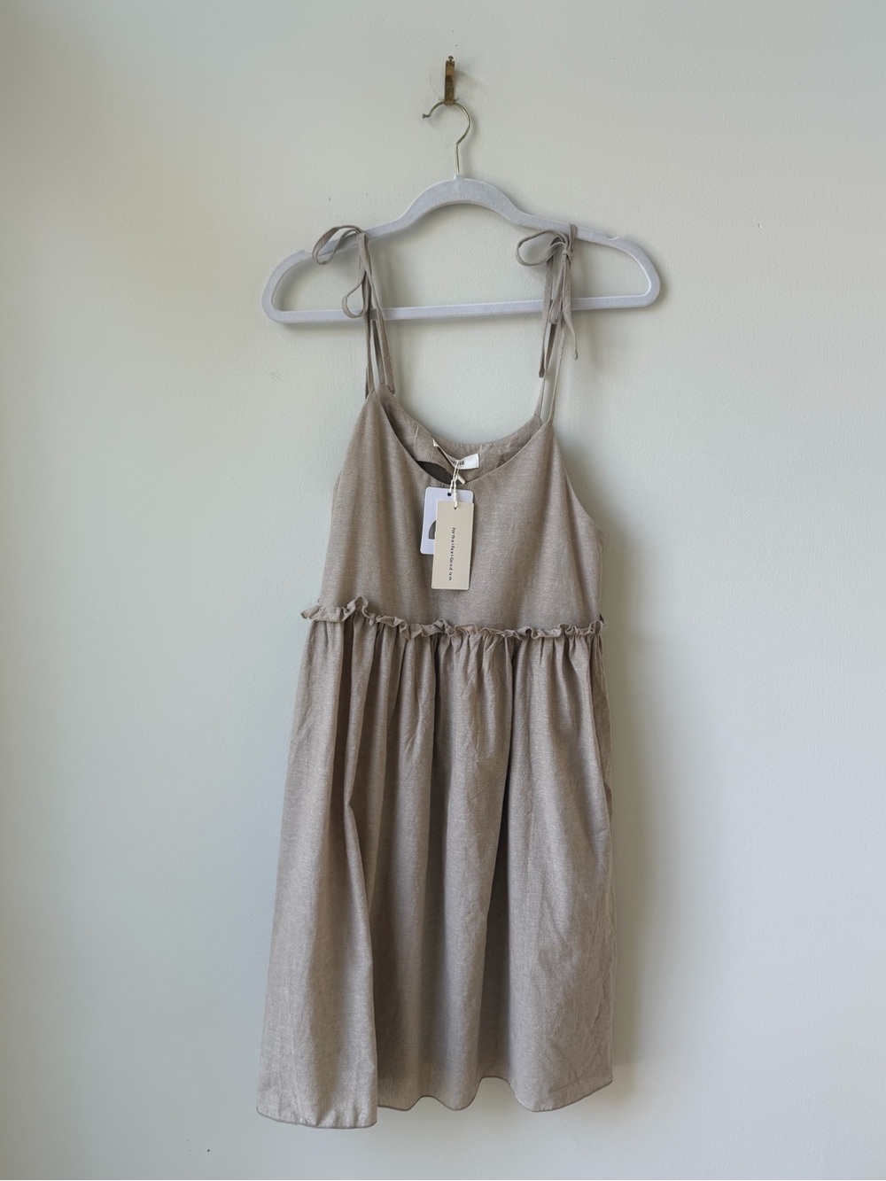 NWT Commense Size Small Cotton Linen Tie-Shoulder Mini Dress in Beige Tan Ruffle - Picture 15 of 15